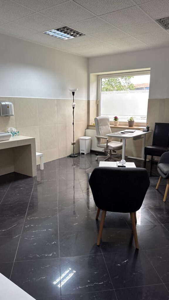 Większy gabinet kliniki