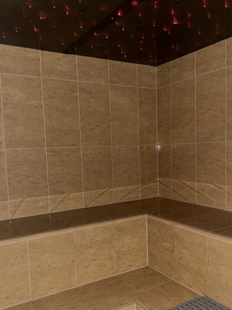 Sauna parowa z gwiaździstym sufitem